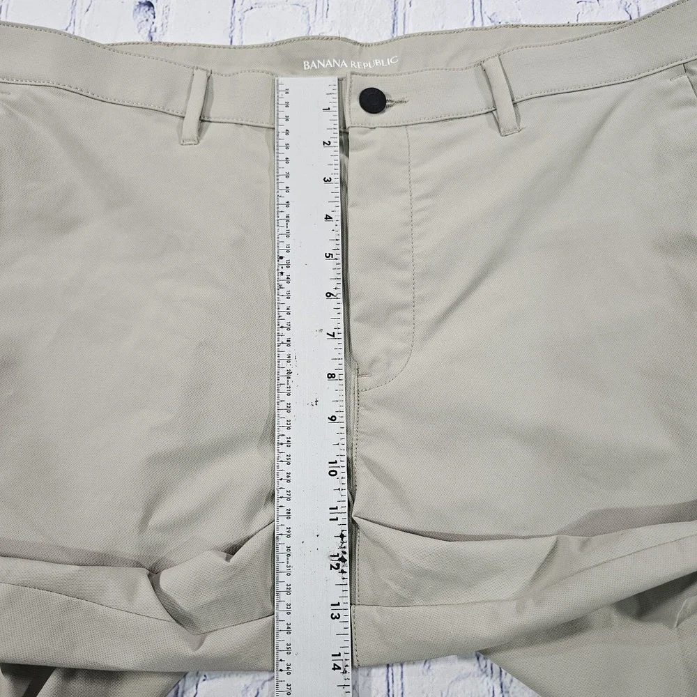 Banana Republic Chino Pants Mens 38x25 Khaki Performance Stretch Casual Trousers